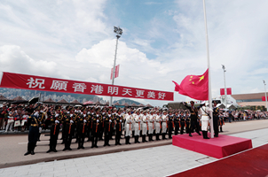 解放軍駐香港部隊舉辦“七一”軍營開放活動